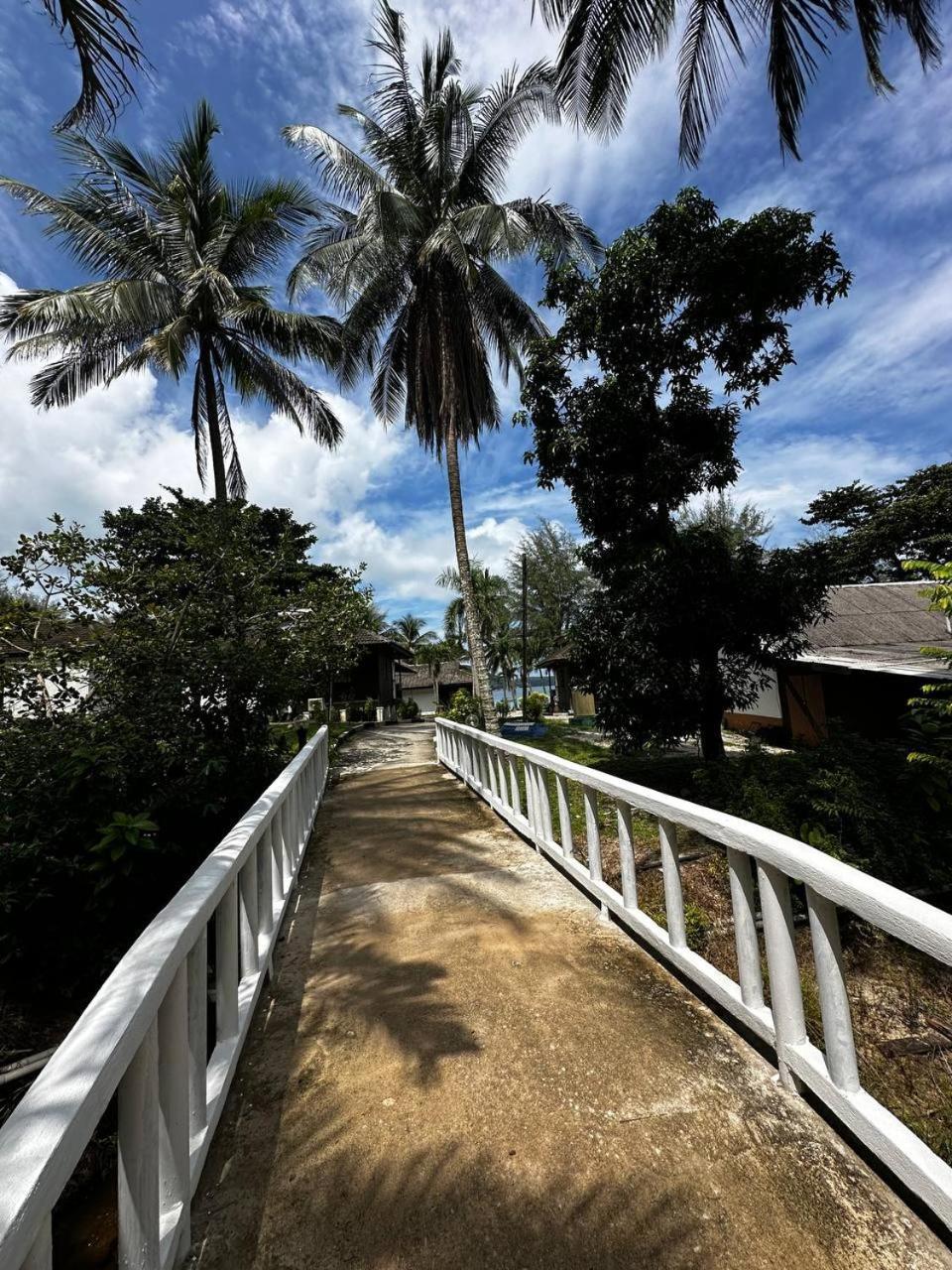 Pir - Resort Perhentian Island Kampong Pasir Hantu Exterior photo